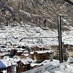 With Terrace & Matterhorn View Daire *