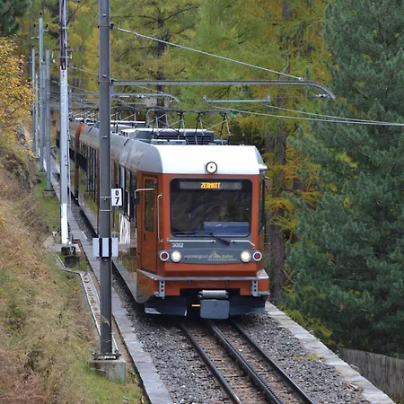 With Terrace & Matterhorn View *